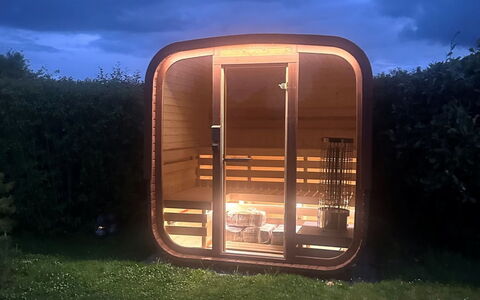 Stygge - 400M from the Sea: Architectuur, Dak, Huis, Samengesteld Materiaal, Daylighting, Siding, Oprit