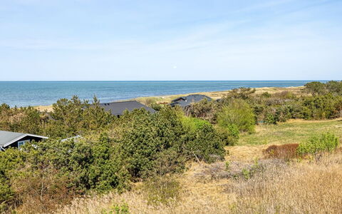 Frender - 150M from the Sea: Hout, Huis, Veranda, Dek, Hardwood, Dak, Beits, Houten Vloer, Eco Hotel