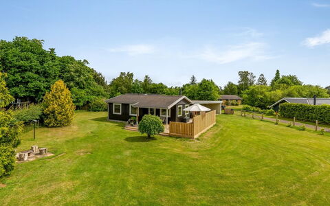 Silvana - 750M from the Sea: Huis, Plain, Huis, Land Lot, Dak, Landelijk Gebied, Verblijf, Gazon, Tuin, Weide