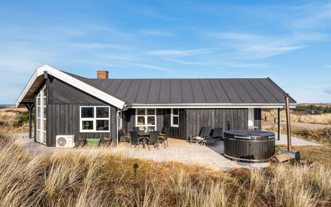 Tahnee - 450M from the Sea: Verblijf, Schuur, Hut, Boerderij, Prairie, Keet, Schuur, Blokhut, Garden Gebouwen