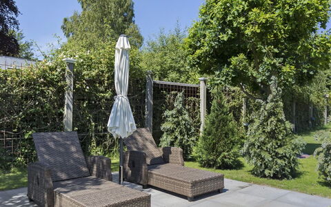 Titia - 1.2Km to the Fjord: Zwembad, Bergketen, Eco Hotel, Toevlucht, Landgoed, Vallei, Villa, Landscaping, Badplaats, Backyard