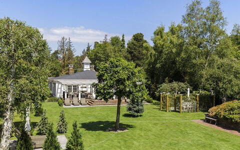 Titia - 1.2Km to the Fjord: Zwembad, Bergketen, Eco Hotel, Toevlucht, Landgoed, Vallei, Villa, Landscaping, Badplaats, Backyard