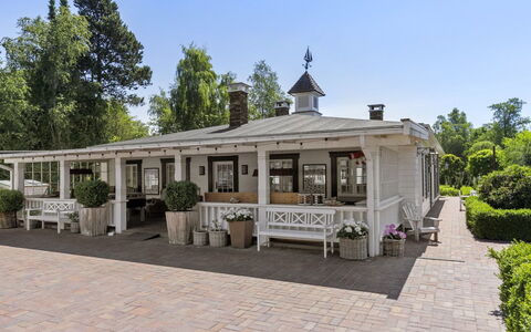 Titia - 1.2Km to the Fjord: Zwembad, Bergketen, Eco Hotel, Toevlucht, Landgoed, Vallei, Villa, Landscaping, Badplaats, Backyard