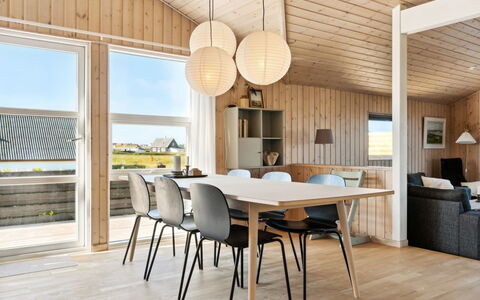 Marissa - 200M from the Sea: Steen, Landgoed, Tuin, Voorstad, Oprit, Landscaping, Werf, Hacienda, Boerderij, Backyard