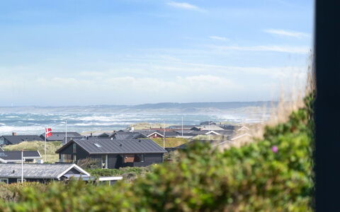 Reinke - 200M from the Sea: Hout, Dak, Architectuur, Huis, Huis, Verblijf, Siding, Hardwood, Helling, Landgoed