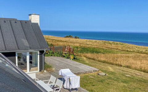 Alkmar - 75M from the Sea: Hout, Dak, Architectuur, Huis, Huis, Verblijf, Siding, Hardwood, Helling, Landgoed