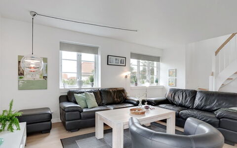 Springimile - 300M from the Sea: Zwembad, Boerderij, Landgoed, Villa, Toevlucht, Eco Hotel, Hacienda, Backyard