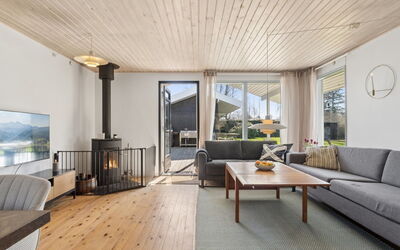 Ingelis - 1.2Km from the Sea
