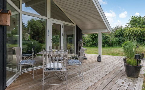 Franca - 500M from the Sea: Hout, Dak, Architectuur, Huis, Huis, Verblijf, Siding, Hardwood, Helling, Landgoed