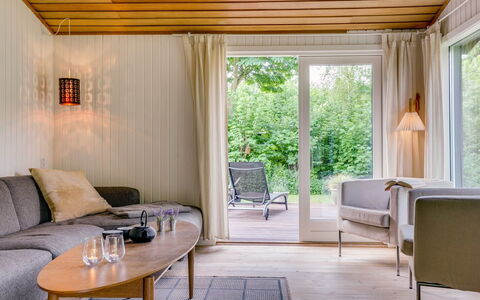 Lucie - 1.5Km from the Sea: Meubilair, Interieur Ontwerp, Flooring, Hout, Verdieping, Verlichting, Huis, Tafel, Woonkamer, Plafond