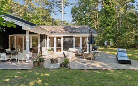Anar - 900M from the Sea: Appartement, Schaduw, Balkon, Stoel, Hek, Buitenmeubels, Aluminium, Kunstgras