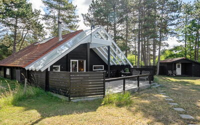 Sahra - 200M from the Sea