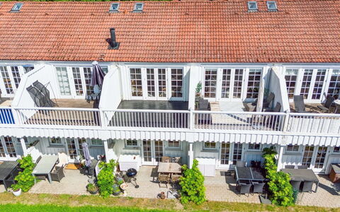 Galia - 2Km from the Sea: Werf, Binnenplaats, Buitenmeubels, Villa, Hotel, Kamerplant, Balkon