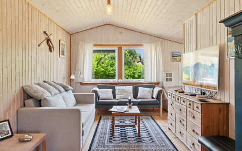Ludvika - 350M from the Sea: Huis, Verblijf, Veranda, Siding, Boerderij, Outdoor Structuur