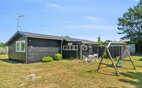 Ludvika - 350M from the Sea: Huis, Verblijf, Veranda, Siding, Boerderij, Outdoor Structuur