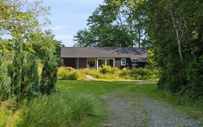 Thora - 800M from the Sea