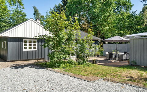 Tannie - 300M from the Sea: Woongebied, Dak, Voorstad, Oprit, Landgoed, Schoorsteen