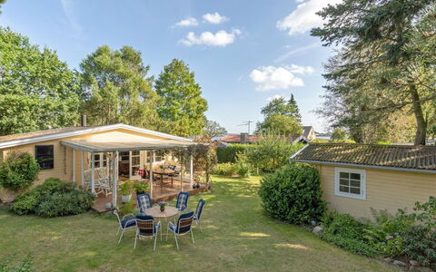 Haldis - 120M from the Sea: Woongebied, Dak, Voorstad, Oprit, Landgoed, Schoorsteen