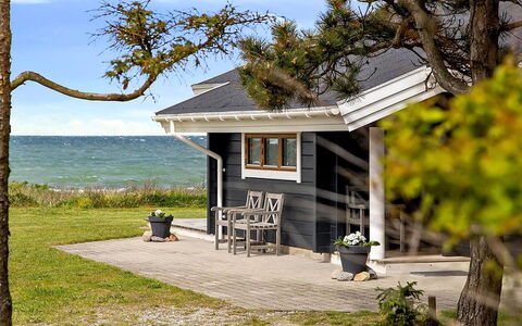 Stacie - 10M from the Sea: Huis, Verblijf, Veranda, Siding, Boerderij, Outdoor Structuur