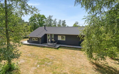 Jelke - 50M from the Sea: Appartement, Schaduw, Balkon, Stoel, Hek, Buitenmeubels, Aluminium, Kunstgras