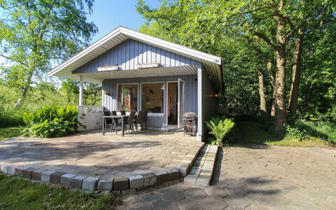 Virve - 300M from the Sea: Dak, Huis, Huis, Verblijf, Deur, Siding, Dek, Veranda, Plank, Hardwood
