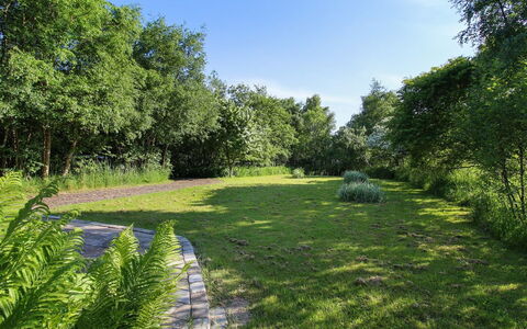 Virve - 300M from the Sea: Dak, Huis, Huis, Verblijf, Deur, Siding, Dek, Veranda, Plank, Hardwood