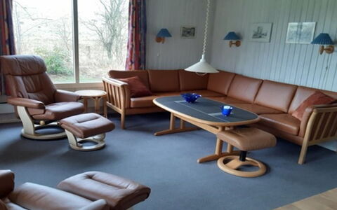 Virve - 300M from the Sea: Dak, Huis, Huis, Verblijf, Deur, Siding, Dek, Veranda, Plank, Hardwood