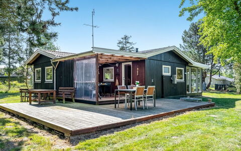 Arendine - 700M from the Sea: Dak, Huis, Huis, Verblijf, Deur, Siding, Dek, Veranda, Plank, Hardwood