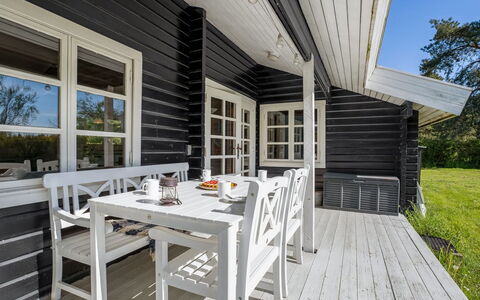 Lamberthus - 600M from the Sea: Dak, Huis, Huis, Verblijf, Siding, Landgoed, Oprit, Garden Gebouwen, Werf, Schuur
