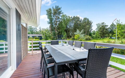 Asmine - 670M from the Sea: Dak, Huis, Huis, Verblijf, Siding, Landgoed, Oprit, Garden Gebouwen, Werf, Schuur