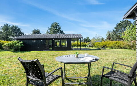 Lars - 250M from the Sea: Gras, Grasland, Landschap, Ecoregio, Plain, Plantengemeenschap, Land Lot, Buitenmeubels, Prairie, Shrubland