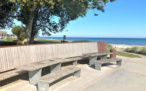 Ulv - 25M from the Sea: Woongebied, Dak, Voorstad, Oprit, Landgoed, Schoorsteen