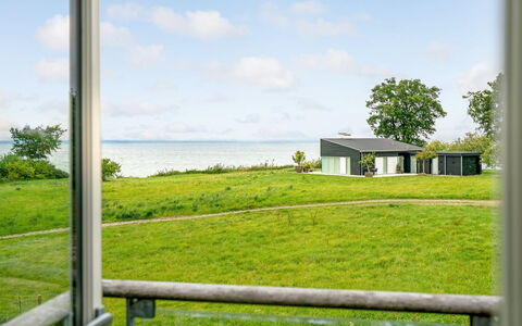 Anny - 100M from the Sea: Gras, Huis, Dak, Huis, Verblijf, Struik, Land Lot, Landelijk Gebied, Boerderij, Groundcover