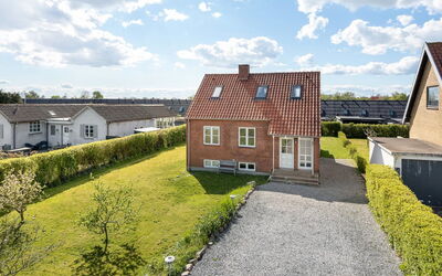 Hening - 1.5Km from the Sea in Funen