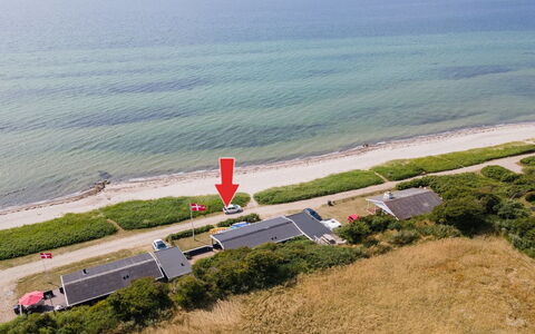 Pellervo - 20M from the Sea: Dak, Huis, Land Lot, Huis, Verblijf, Landgoed, Garden Gebouwen, Schaduw, Blokhut, Landscaping