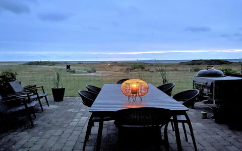 Lucjan - 50M from the Sea: Blauw, Struik, Verblijf, Groundcover, Tuin, Landgoed, Schaduw, Landscaping, Boerderij, Eco Hotel