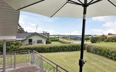 Hjalmar - 400M from the Sea