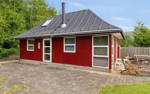 Wrage - 500M from the Sea: Flooring, Muur, Verdieping, Interieur Ontwerp, Hout, Plafond, Houten Vloer, Verlichting, Meubilair, Laminaatvloer