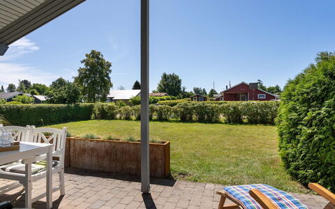 Ilppo - 200M from the Sea: Zwembad, Buitenmeubels, Meubilair, Toevlucht, Flagstone, Eco Hotel, Schaduw, Stoel, Vrije Tijd, Landgoed