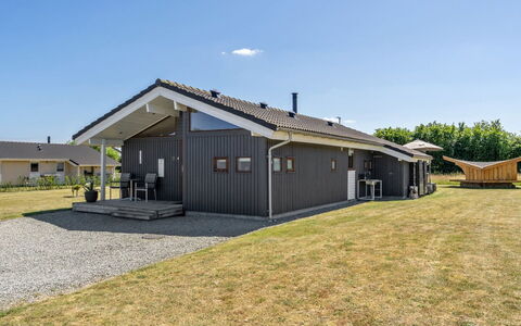 Ela - 500M from the Sea: Dak, Huis, Huis, Verblijf, Siding, Landgoed, Oprit, Garden Gebouwen, Werf, Schuur