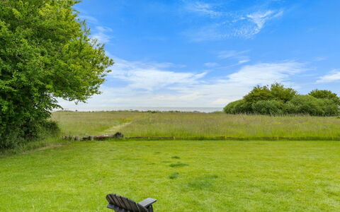 Mato - 100M from the Sea: Lucht, Blauw, Groen, Gras, Natuurlijke Omgeving, Grasland, Natuurlijk Landschap, Plain, Landschap, Zomer