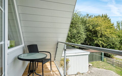 Thormund - 350M from the Sea: Dak, Huis, Huis, Verblijf, Siding, Landgoed, Oprit, Garden Gebouwen, Werf, Schuur