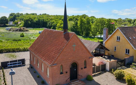 Frothi - 550M from the Sea: Huis, Huis, Dak, Woongebied, Verblijf, Landgoed, Boerderij, Gazon, Landscaping, Siding