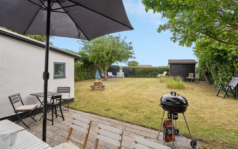 Truels - 2Km from the Sea: Dak, Huis, Huis, Verblijf, Deur, Siding, Dek, Veranda, Plank, Hardwood