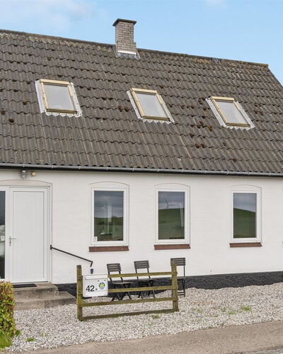 Truels - 2Km from the Sea