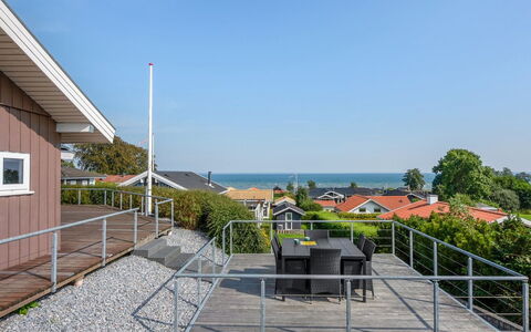 Ebbeline - 150M from the Sea: Plantengemeenschap, Zonlicht, Kruidachtige Plant, Tuin, Plantage, Landbouw, Boerderij