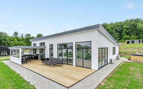 Constantin - 500M from the Sea