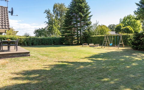 Annelore - 400M from the Sea: Dak, Huis, Huis, Verblijf, Siding, Landgoed, Oprit, Garden Gebouwen, Werf, Schuur