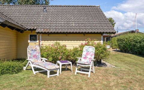 Annelore - 400M from the Sea: Dak, Huis, Huis, Verblijf, Siding, Landgoed, Oprit, Garden Gebouwen, Werf, Schuur