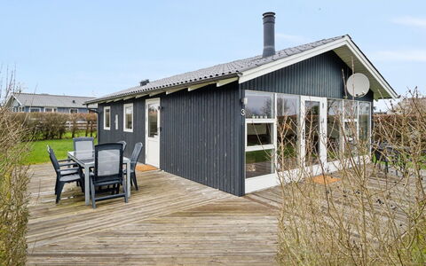 Blesse - 250M from the Sea: Dak, Huis, Huis, Verblijf, Deur, Siding, Dek, Veranda, Plank, Hardwood